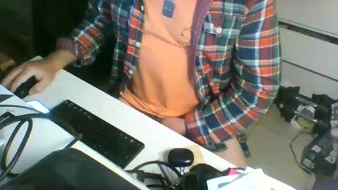 Snapshot of ofmtfs10 chatting on 12-23-25, 01:36 ofmtfs10 online show from 12-23-25, 01:36