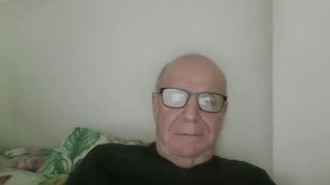 oggi95 online show from 12-15-25, 02:54