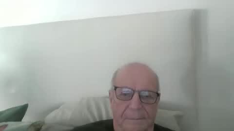 Snapshot of oggi95 chatting on 03-23-26, 03:16 oggi95 online show from 03-23-26, 03:16