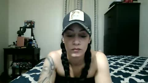 Snapshot of oglitcouple chatting on 01-14-26, 05:13 Lit en Cama online show from 01-14-26, 05:13