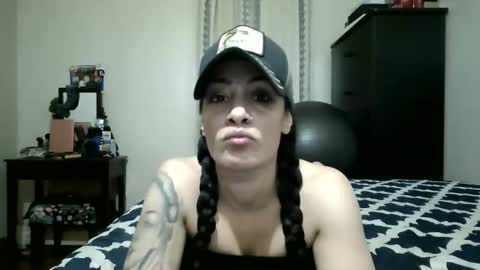 Snapshot of oglitcouple chatting on 01-15-26, 06:40 Lit en Cama online show from 01-15-26, 06:40
