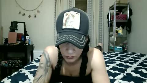 Snapshot of oglitcouple chatting on 04-10-26, 02:06 Lit en Cama online show from 04-10-26, 02:06