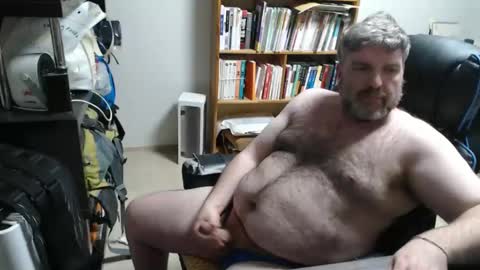 Woman message me men do not make demands and dont ask for pm only ladies. online show from 02-03-25, 05:56