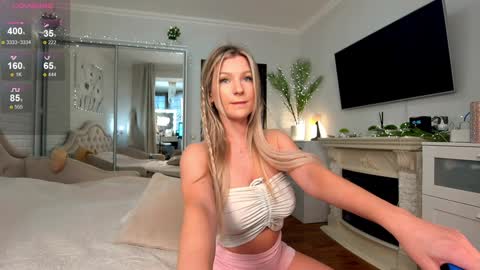 Snapshot of oh_julie chatting on 01-25-25, 07:06 Julie online show from 01-25-25, 07:06