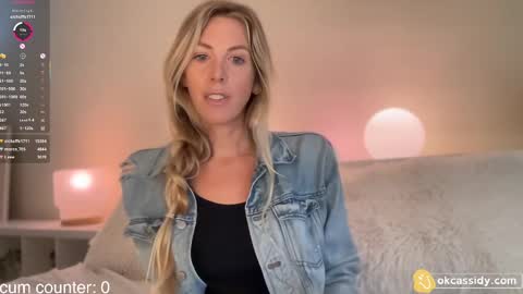 Snapshot of oh_ok_cassidy chatting on 10-07-25, 06:27 cassidy online show from 10-07-25, 06:27