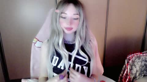 Milly online show from 04-22-26, 03:35