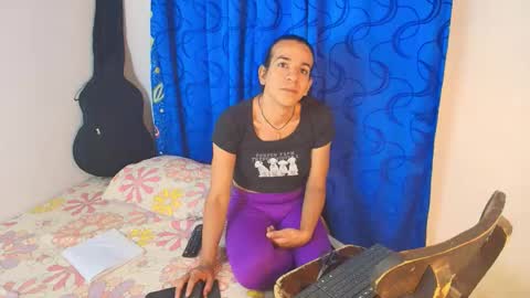 Snapshot of oh_tique chatting on 11-30-25, 12:31 LU online show from 11-30-25, 12:31