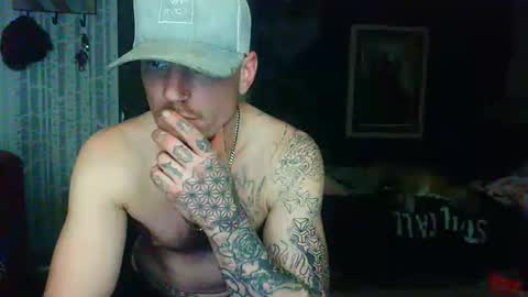 Snapshot of oh_you_know69 chatting on 11-20-25, 07:52 who dares toss me some tips lets have fun online show from 11-20-25, 07:52