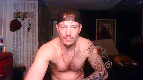 Snapshot of oh_you_know69 chatting on 12-05-25, 05:05 who dares toss me some tips lets have fun online show from 12-05-25, 05:05