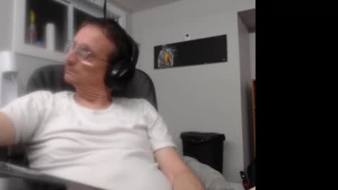 ohbitt online show from 09-19-25, 04:47