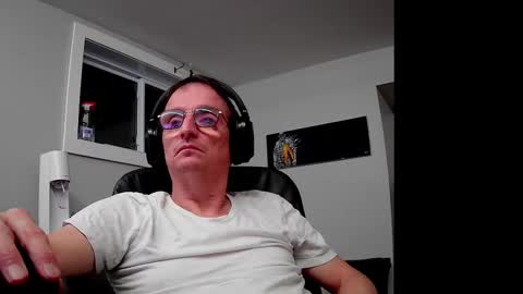 ohbitt online show from 10-08-25, 04:32