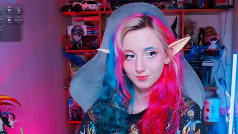 Snapshot of ohclementinee chatting on 01-20-25, 10:07 Clementine Clem online show from 01-20-25, 10:07