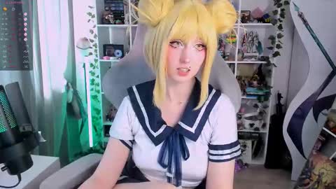 Snapshot of ohclementinee chatting on 09-11-25, 09:31 Clementine Clem online show from 09-11-25, 09:31