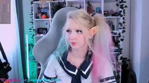 Snapshot of ohclementinee chatting on 11-10-25, 10:14 Clementine Clem online show from 11-10-25, 10:14