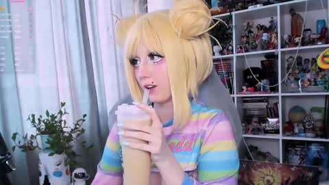 Snapshot of ohclementinee chatting on 02-13-26, 09:38 Clementine Clem online show from 02-13-26, 09:38