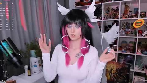 Snapshot of ohclementinee chatting on 02-18-26, 02:46 Clementine Clem online show from 02-18-26, 02:46