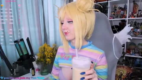 Snapshot of ohclementinee chatting on 03-06-26, 08:44 Clementine Clem online show from 03-06-26, 08:44