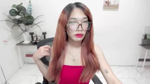 ohmyalessandraxcx online show from 04-12-26, 12:43