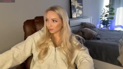 Emma online show from 05-14-26, 01:56