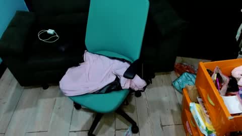 ohmysqueak online show from 04-18-26, 01:31