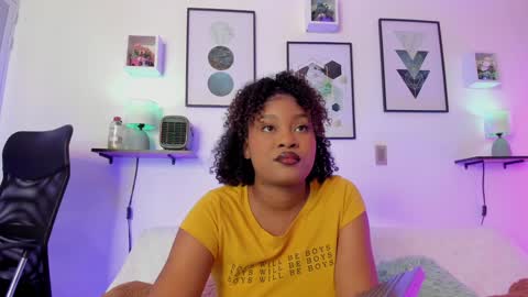 Snapshot of ohrianagibson chatting on 12-03-24, 12:24 g online show from 12-03-24, 12:24