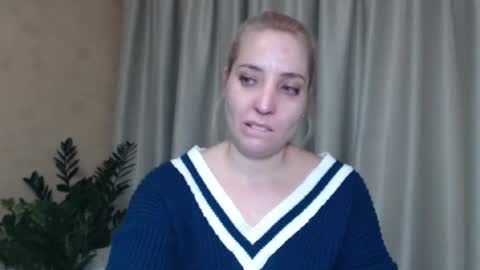 Snapshot of ohsweetmari chatting on 01-12-25, 05:33 Mari online show from 01-12-25, 05:33