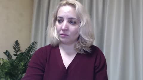 Snapshot of ohsweetmari chatting on 01-19-25, 09:02 Mari online show from 01-19-25, 09:02