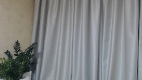 Snapshot of ohsweetmari chatting on 02-04-25, 04:18 Mari online show from 02-04-25, 04:18