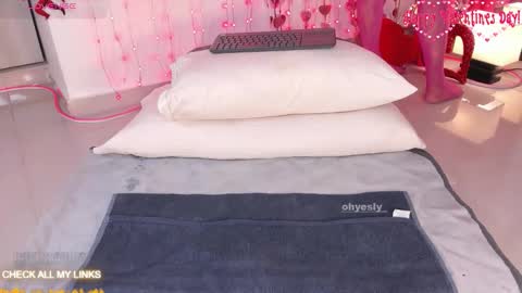 ohyesly_ online show from 02-13-26, 10:11