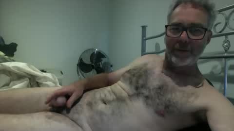 Snapshot of oiledcouple1 chatting on 10-15-25, 09:31 oiledcouple1 online show from 10-15-25, 09:31