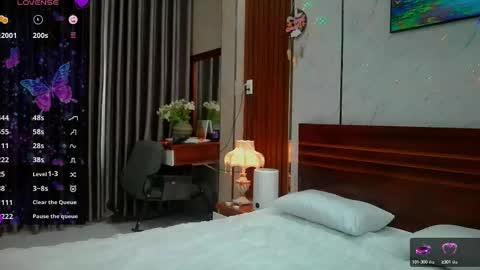 Snapshot of oirun_ chatting on 02-14-25, 02:18 Taiyu Yoshiwara online show from 02-14-25, 02:18