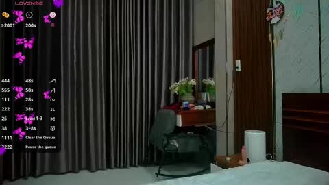 Snapshot of oirun_ chatting on 02-17-25, 02:26 Taiyu Yoshiwara online show from 02-17-25, 02:26