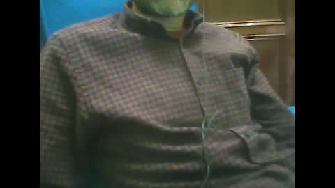 Snapshot of ojosverdess30 chatting on 12-30-24, 03:35 ojosverdess30 online show from 12-30-24, 03:35