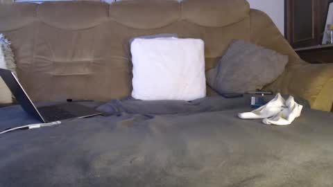 okayletschill online show from 02-08-25, 11:24