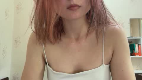 Oktavia7777 online show from 05-06-26, 02:22