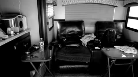 Snapshot of oldskoolll chatting on 09-16-25, 12:22 oldskoolll online show from 09-16-25, 12:22