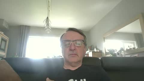 oldtimer160162493 online show from 05-18-26, 01:39