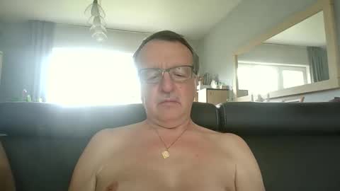 oldtimer160162493 online show from 06-02-26, 01:57