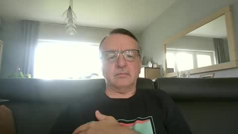 oldtimer160162493 online show from 06-08-26, 12:38