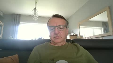 oldtimer160162493 online show from 06-10-26, 01:32