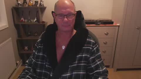 Snapshot of oldveteranuk chatting on 09-12-25, 04:56 oldveteranuk online show from 09-12-25, 04:56