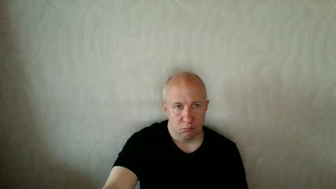 Snapshot of oleg365 chatting on 05-19-26, 05:36 figaro online show from 05-19-26, 05:36