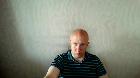 Snapshot of oleg365 chatting on 06-08-26, 03:51 figaro online show from 06-08-26, 03:51