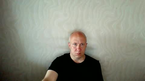 Snapshot of oleg365 chatting on 06-11-26, 05:27 figaro online show from 06-11-26, 05:27