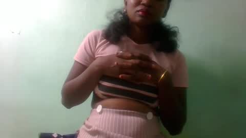 Snapshot of olgamariah203875 chatting on 03-12-25, 03:07 olgamariah203875 online show from 03-12-25, 03:07