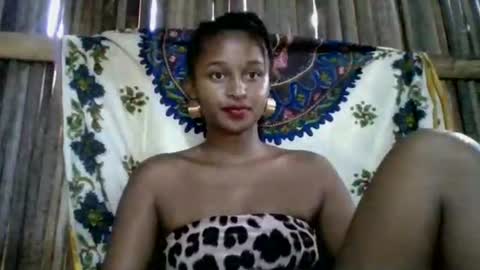 olinah610 online show from 05-11-26, 05:35