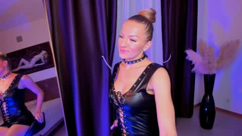 oliva_candy online show from 01-21-25, 08:32