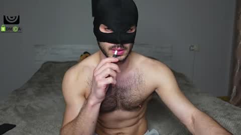 Oliver  Kaen online show from 02-01-25, 03:18