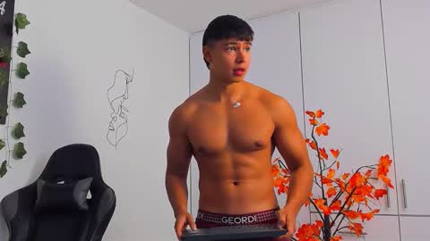 Oliver bray online show from 01-09-26, 03:59