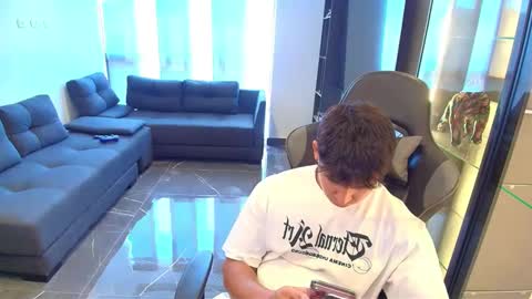 Oliver bray online show from 03-14-26, 08:58